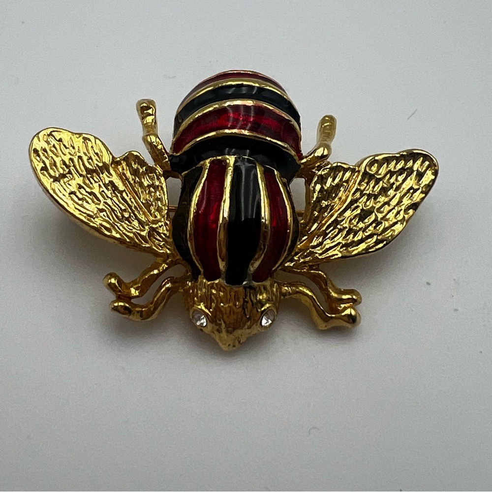 Fun Vintage Red Black and Gold Tone with Rhinestone Eyes Brooch